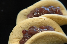 ふんわり黒糖蒸しどら焼き-御菓子司きくもとや