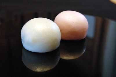 きくもとやの紅白饅頭